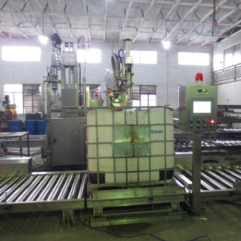 Semi-Automatic IBC Drum Filling Machine with 40BPH Capacity and ±0.2%FS Accuracy for Beverage, Chemical, Liquid